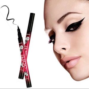 Waterproof liquid eyeliner